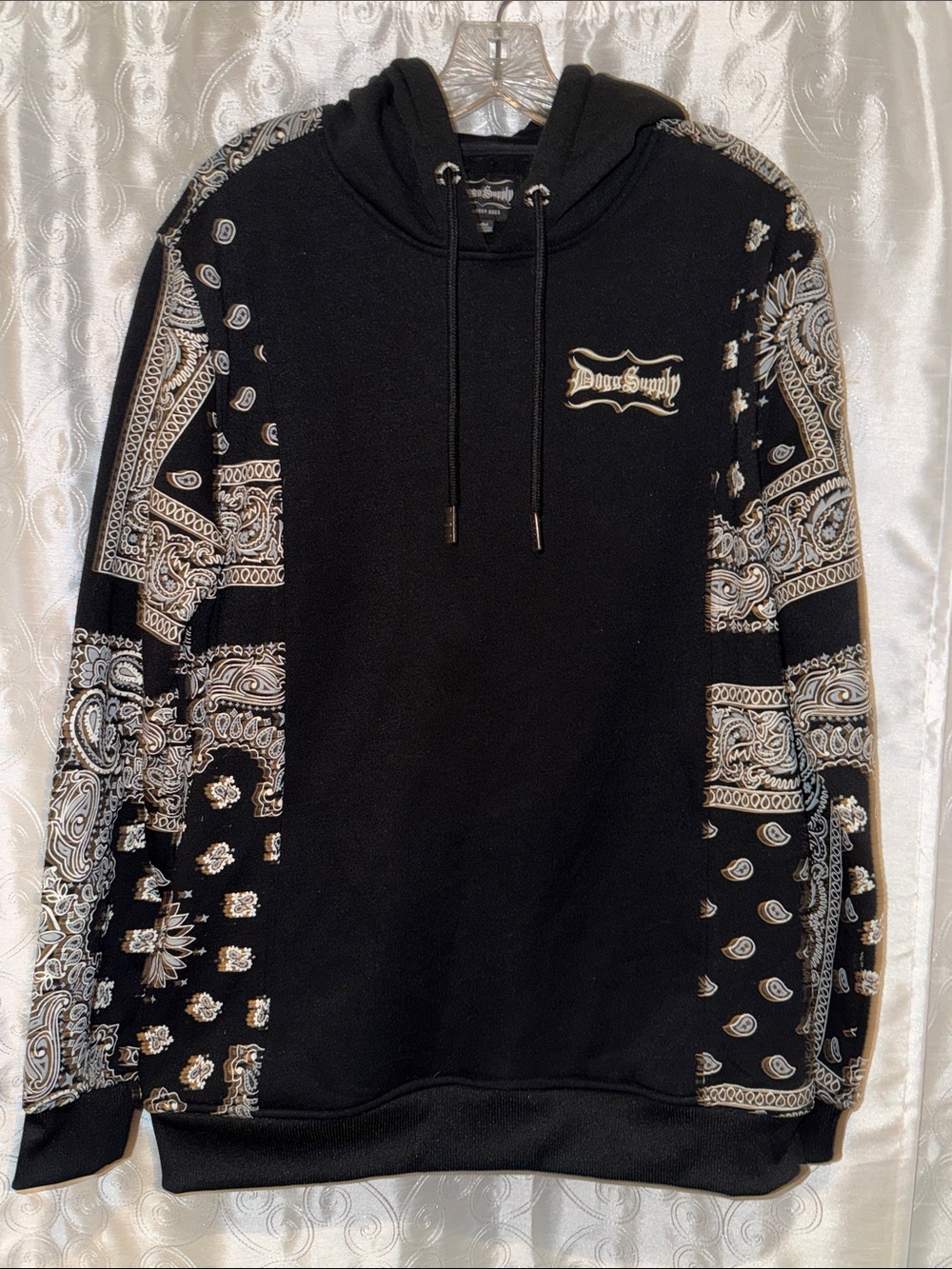 Dogg Supply by Snoop Dogg Hoodie with Front Script Logo Men’s Size Medium 🔥 G1